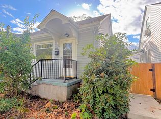 2051 SE 16th Ave, Portland, OR 97214