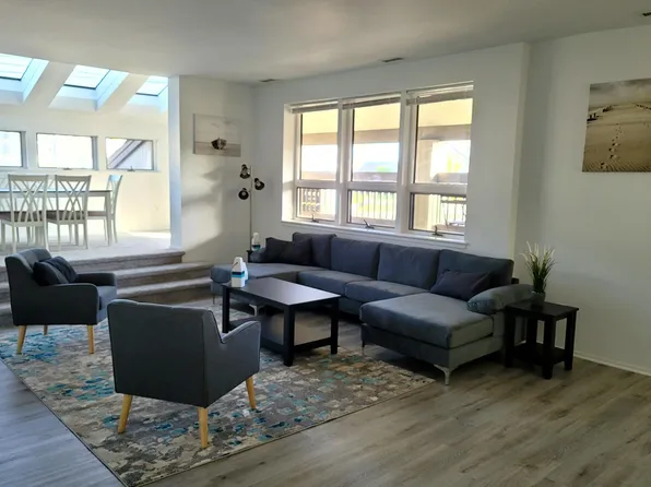 19 S Gladstone Ave #A, Margate City, NJ 08402