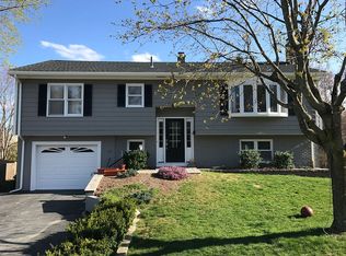 192 Myette St, Woonsocket, RI 02895