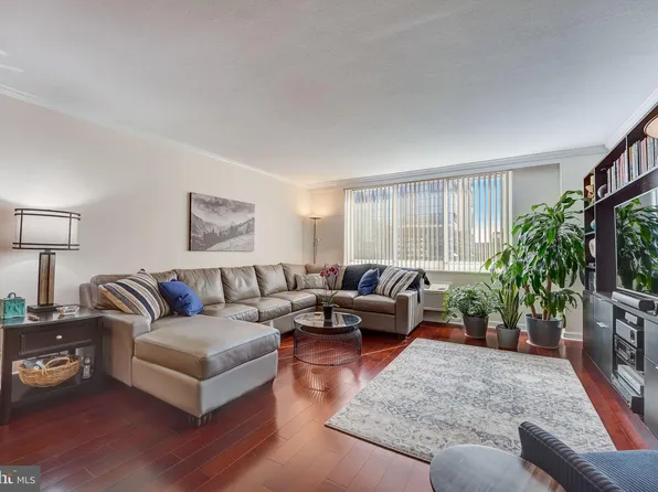 1901 John F Kennedy Blvd APT 2613, Philadelphia, PA 19103