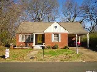 111 2nd St, Henderson, TN 38340