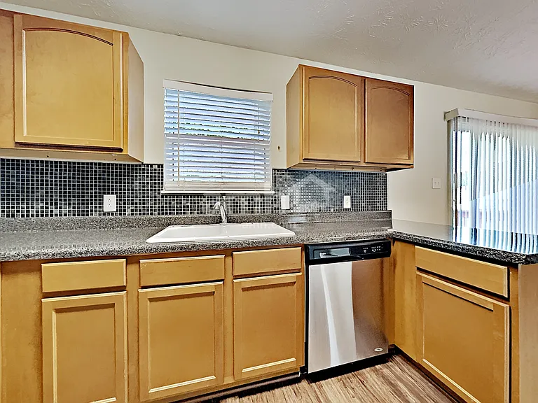 7722 Edith Keeler Ln — Photo 5