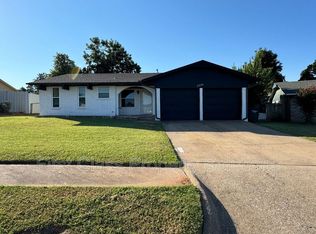 3524 Hillside Dr, Del City, OK 73115