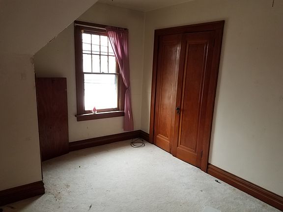 5th image of 703 Brawley Ave