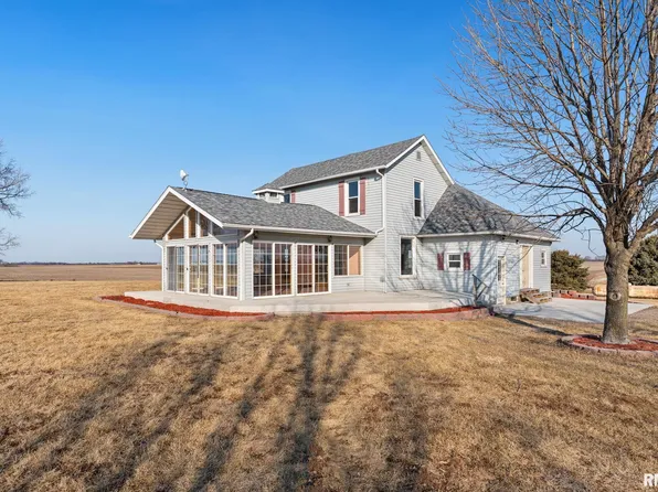 2056 50th Ave, Aledo, IL 61231