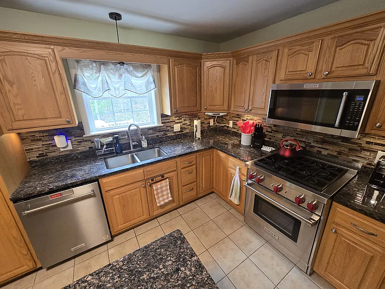 32 Patterson Rd — Photo 10