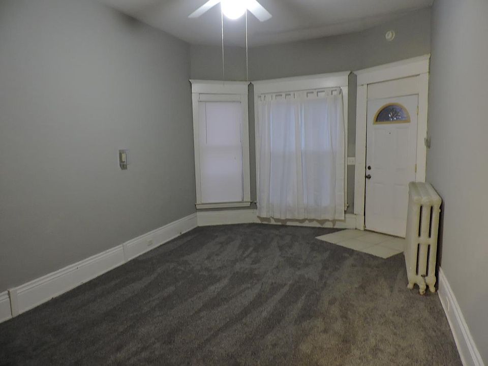 1st image of 643 Turner Ave NW