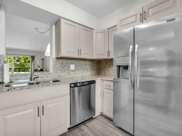 7267 HUNTINGTON Lane #403, Delray Beach, FL 33446