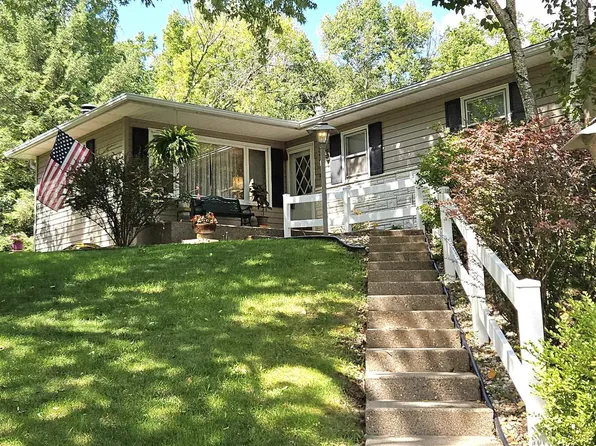 317 Park Dr, Hamilton, IL 62341