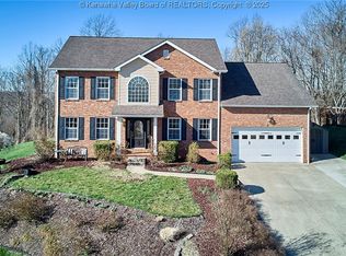 5 Meadow Rd, Charleston, WV 25314