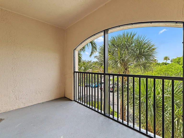 2917 Tuscany Ct #302 — Photo 28