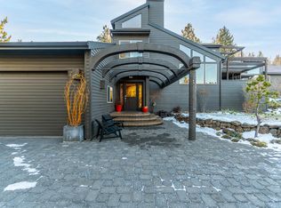 61548 W Ridge Ave, Bend, OR 97702