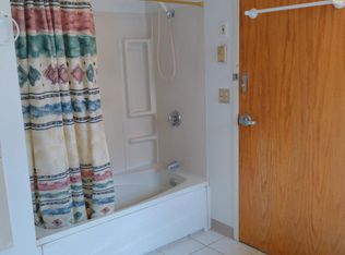 107 Woodlawn St, Springfield, MA 01108