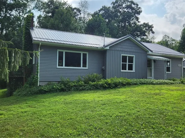 4694 Sandy Lake Greenville Rd, Stoneboro, PA 16153