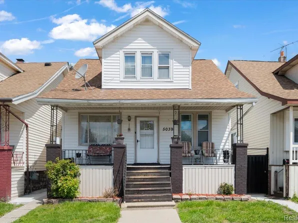 5039 Fredro St, Hamtramck, MI 48212