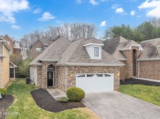 1036 Gothic Manor Ln, Knoxville, TN 37923