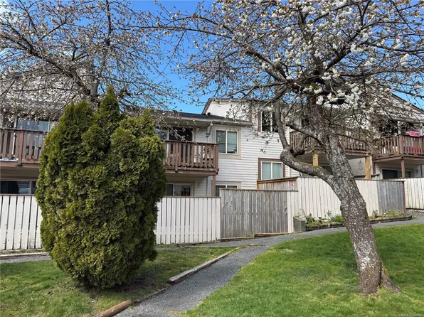 7077 Highland Dr #5, Pt Hardy, BC V0N 2P0
