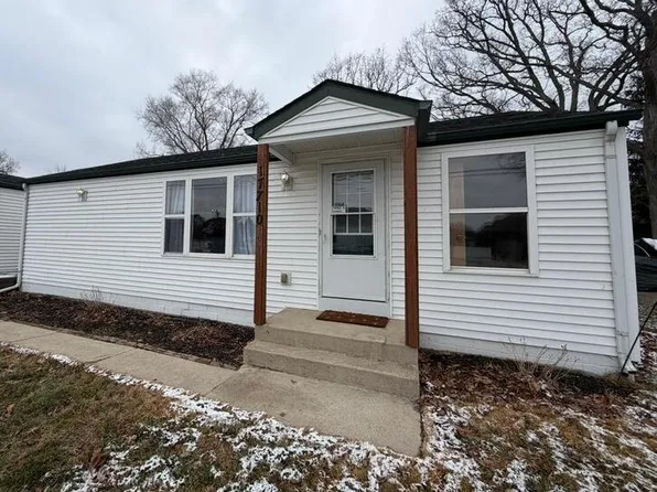 17710 Holtz Rd, Lowell, IN 46356