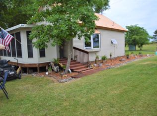 14625 Clear Lake Rd, Mansfield, SD 57460