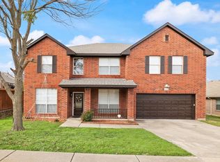8404 Summer Park Dr, Fort Worth, TX 76123