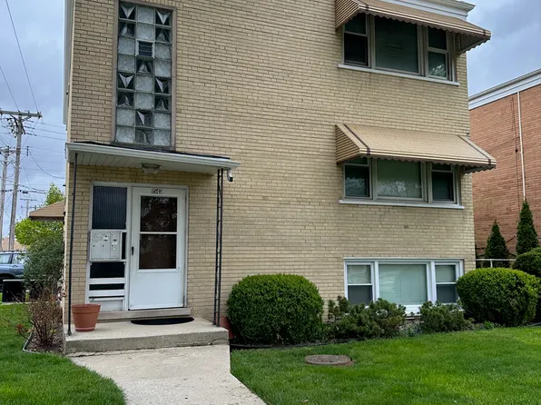1545 Homestead Rd, La Grange Park, IL 60526