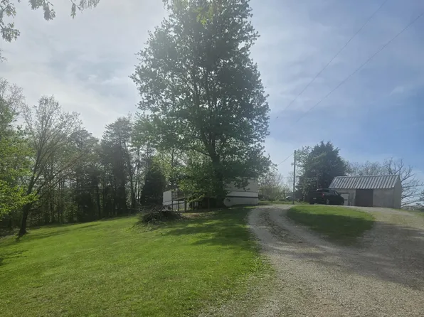 271 Estes Rd, Clay City, KY 40312