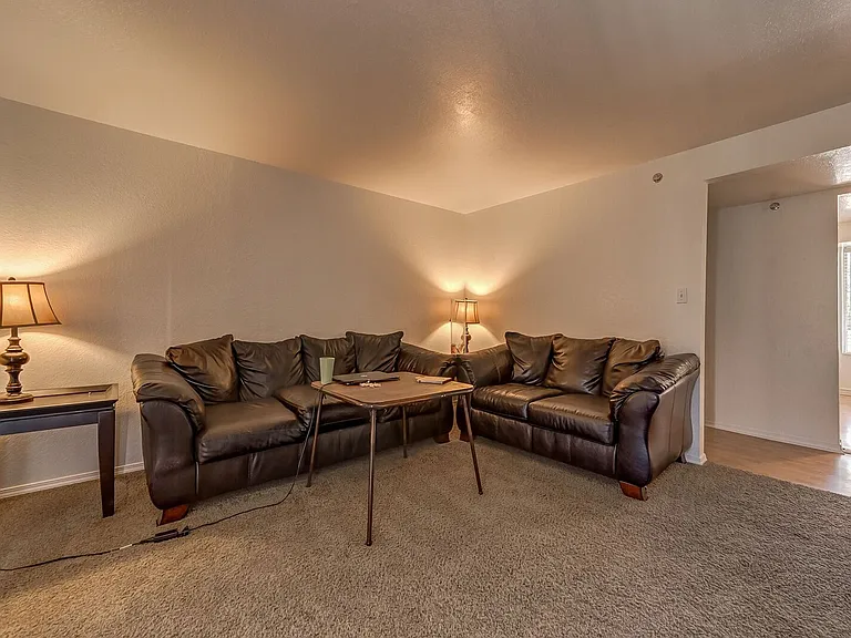718 W 1720 N #324 — Photo 3