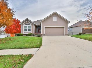 2212 NW Eclipse Ct, Blue Springs, MO 64015