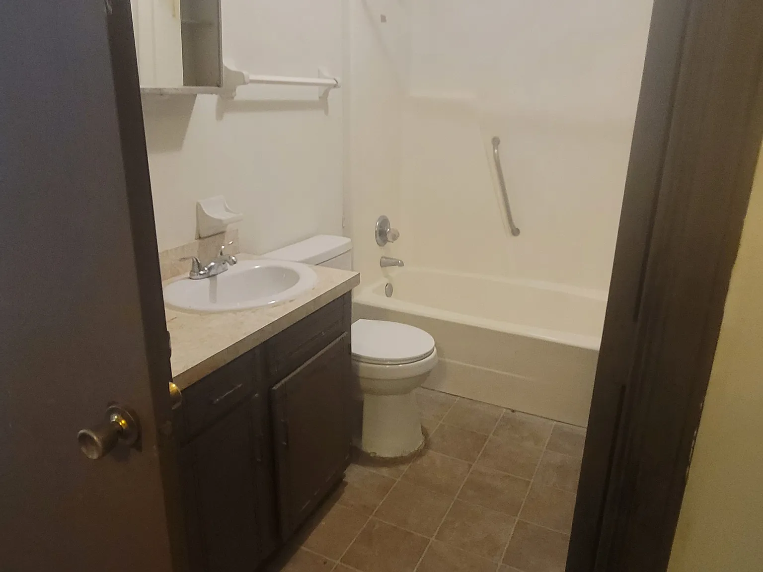 1 bed, 650 sqft, $685 — Photo 2