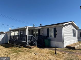 7 Roseview Rd, Dundalk, MD 21222