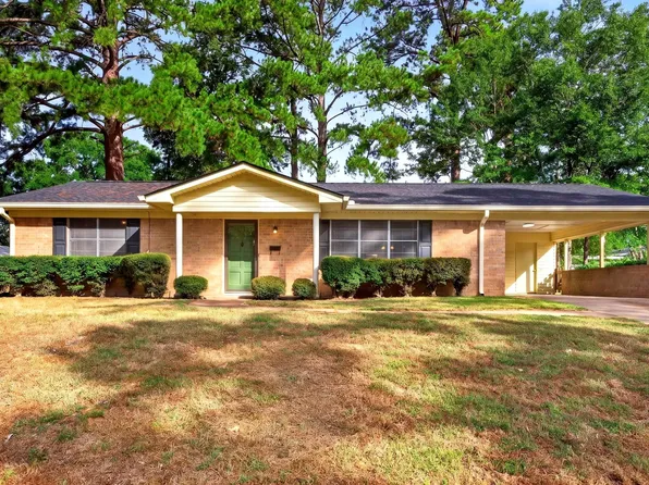 1516 Peterson Ln, Henderson, TX 75654