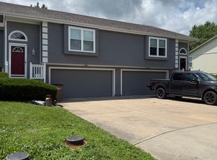 506 Andypaul Ct, Raymore, MO 64083
