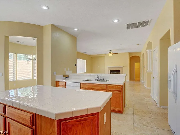 10214 Elk Valley St — Photo 12