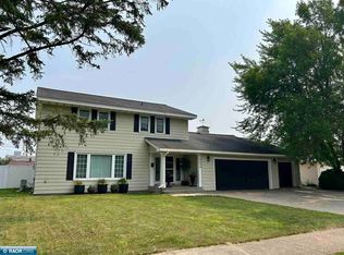 3454 Outer Dr, Hibbing, MN 55746