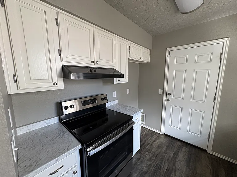 1541 S Alabama St — Photo 3