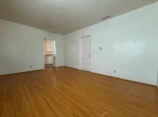 116 E Buckthorn St APT H, Inglewood, CA 90301