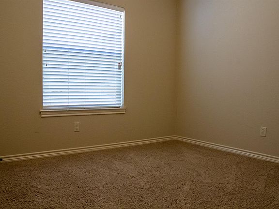5th image of 95 Primrose Ln