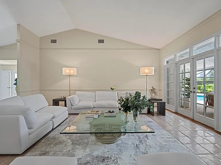 10252 Shireoaks Ln — Photo 6