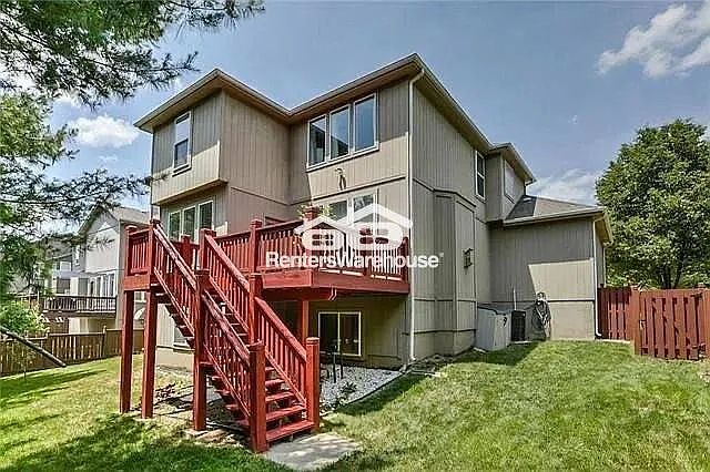 15861 Linden St — Photo 39