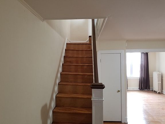 4th image of 2655 S Shields St #1
