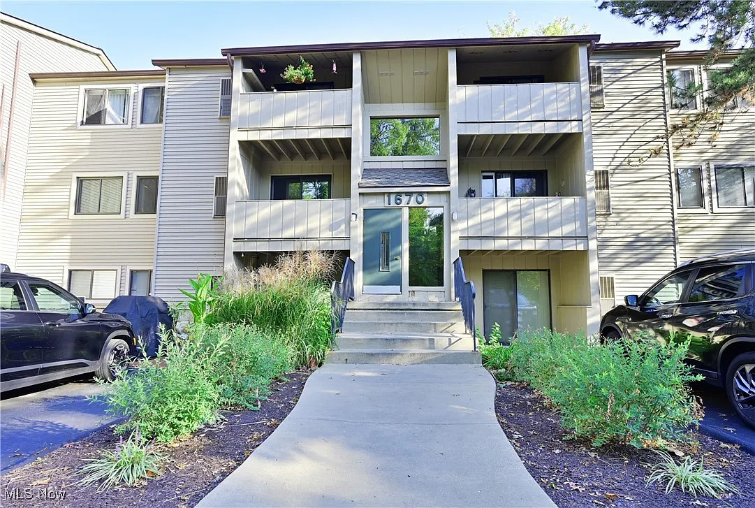1670 Cedarwood Dr APT 148 photo 1