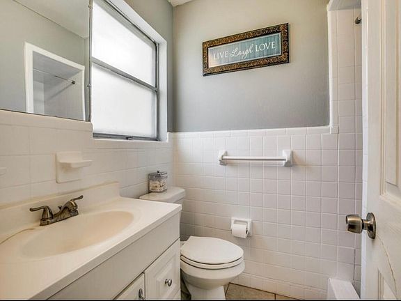 5th image of 2709 Dogwood Park Dr