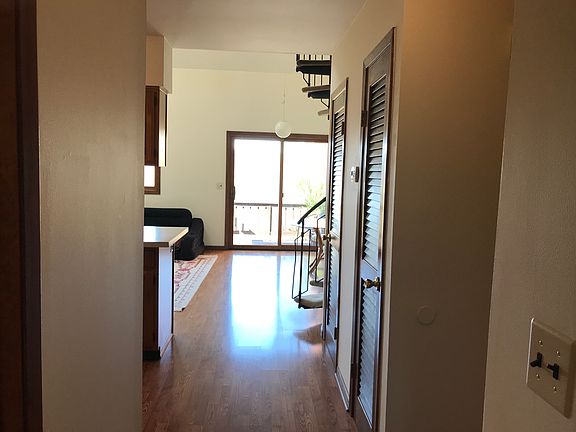 2nd image of 5 Arapahoe Dr Unit 10
