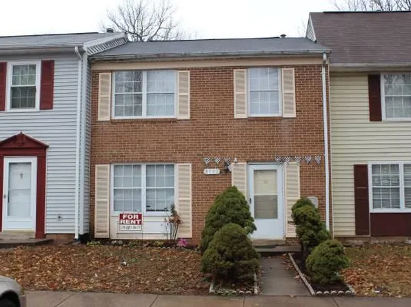 8502 Englewood Ct, Manassas Park, VA 20111