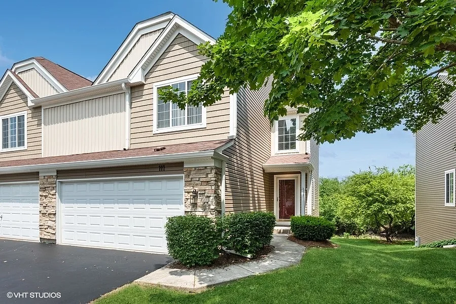 111 Locksley Dr photo 1