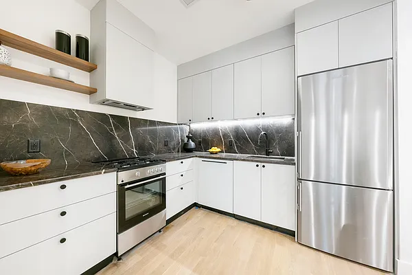 Rented by Nooklyn NYC LLC | media 8