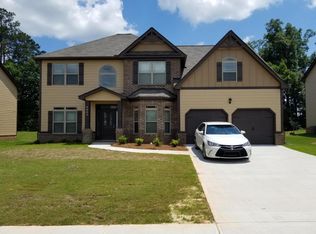 6882 Diamond Dr, Rex, GA 30273