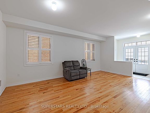 5th image of 152 Markview Rd