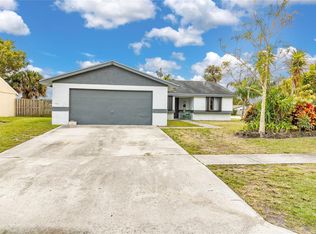 5126 Saint John Ave S, Boynton Beach, FL 33472