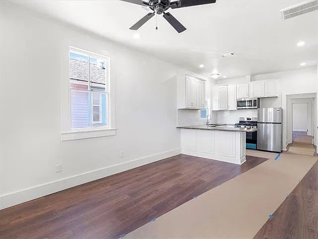 325 N Bernadotte St — Photo 3